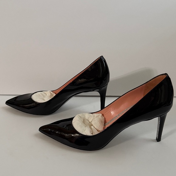 Rene Caovilla Black Patent Pump w/Diamond-Effect Soles & Liner-Edge. - Picture 3 of 9